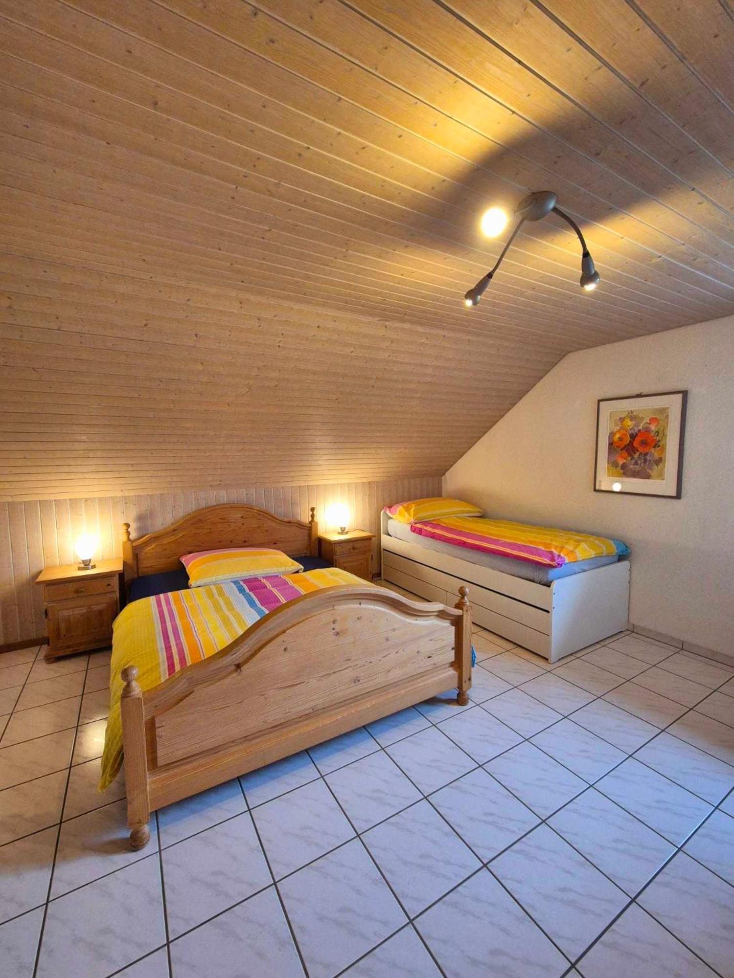 Apartment Simcha Niederwichtrach Exteriér fotografie
